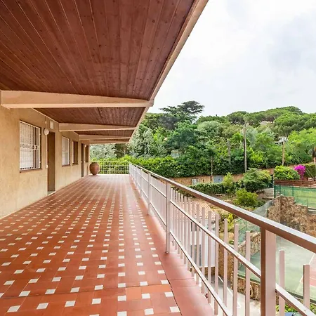 Caleta Sol 403i Con Terraza ジローナ